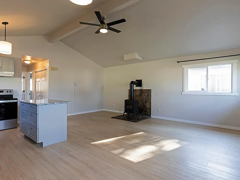 1814 Stoddard St #A — Photo 3