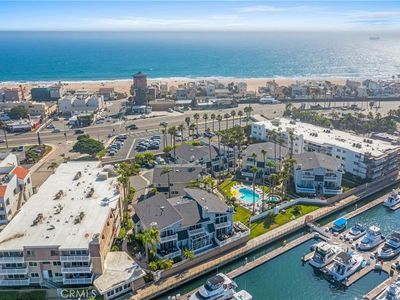 16255 Pacific Cir APT 202, Huntington Beach, CA, 92649