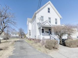 22 Yale St, Chicopee, MA 01020