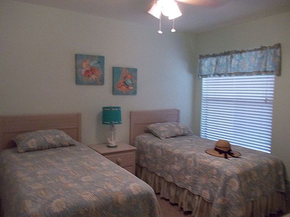 5th image of 9652 Windsor Gardens Ln APT 101