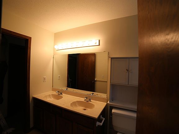 3rd image of 12305 Michelle Cir