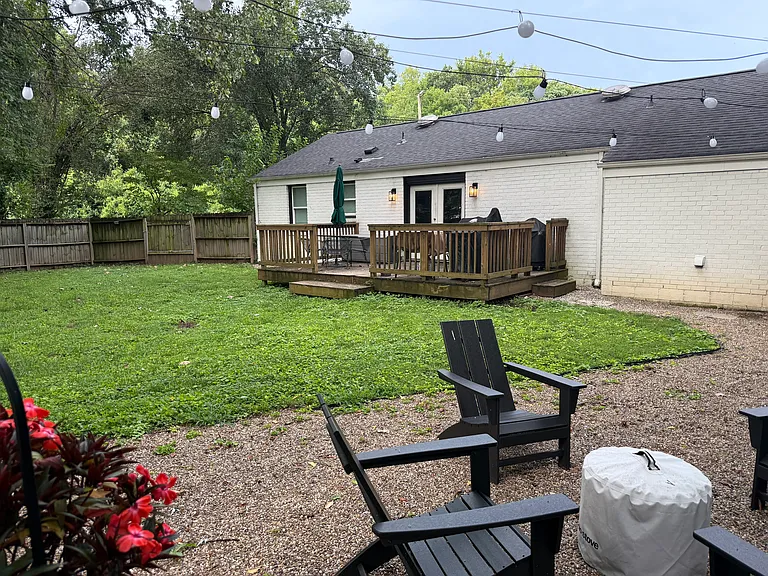 2201 Sandra Dr — Photo 23