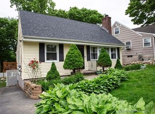 575 Lakeside Dr, Bridgeport, CT 06606