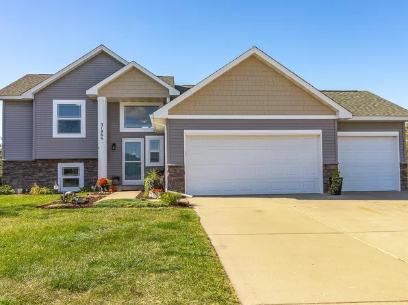 31866 McGuire Trl, Lindstrom, MN 55045