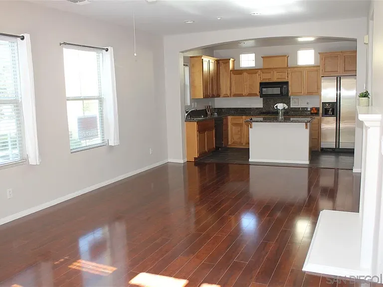 2630 Escala Cir — Photo 4