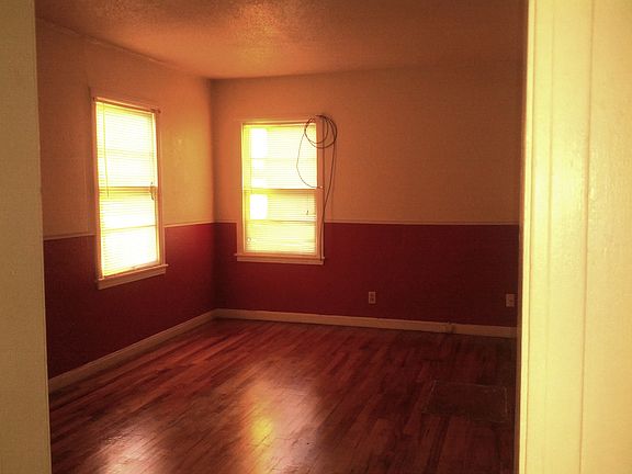 2nd image of 3605 NE 20th Ave