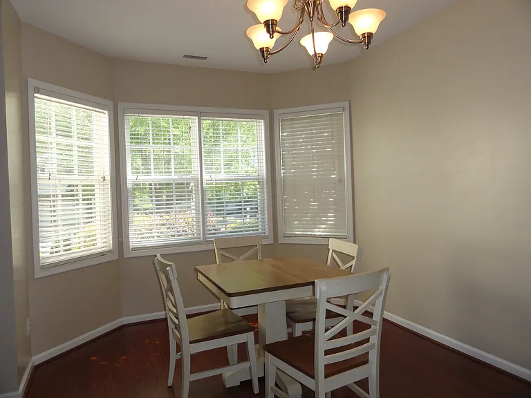 2110 Cedar Grove Dr — Photo 6