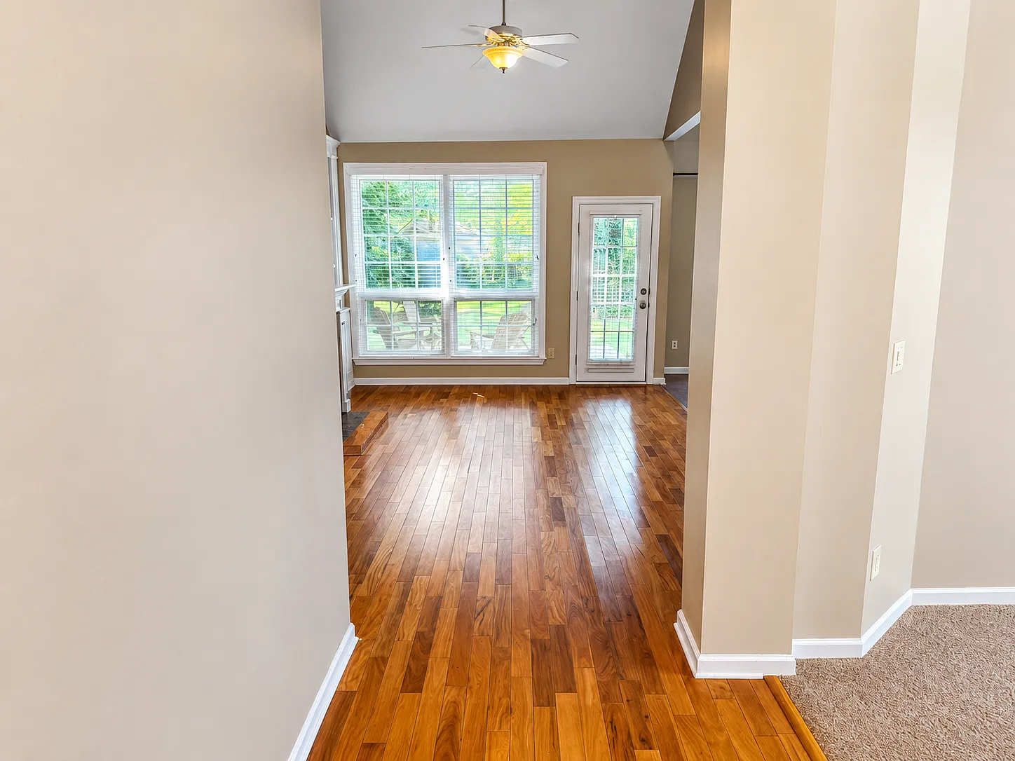 3 bed, 1622 sqft, $2,500 — Photo 4