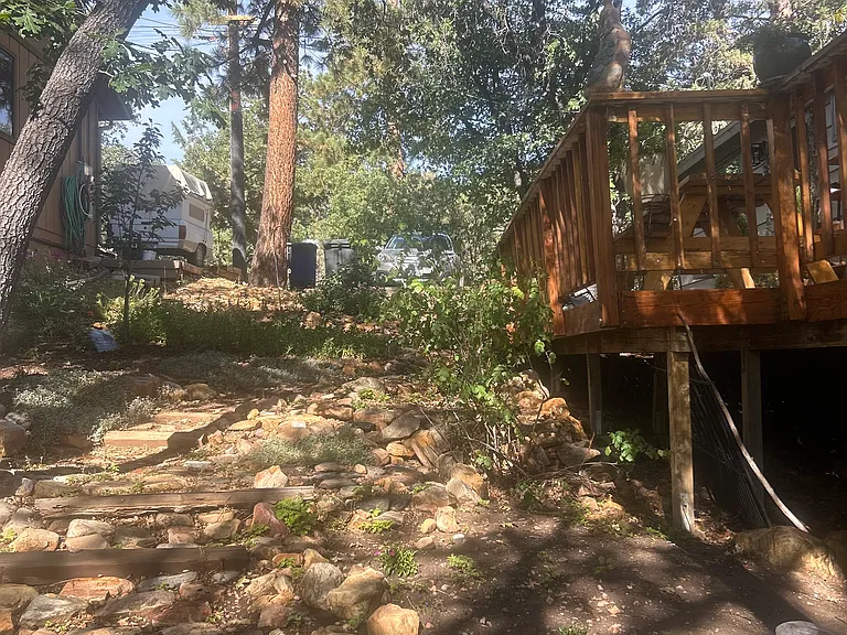 875 Santa Barbara Ave — Photo 19