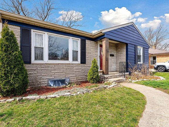 4th image of 1027 Carolyn Ave