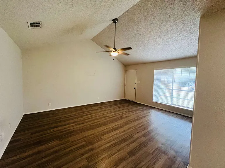 105A Nicole Cv — Photo 9