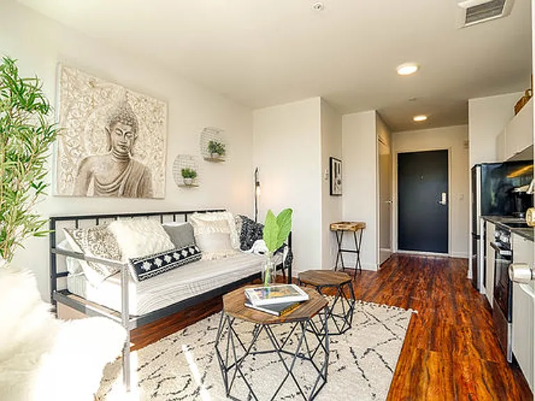 Thomas Street Lofts — Photo 8