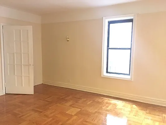 Rented by Lang Realty LLC | media 3