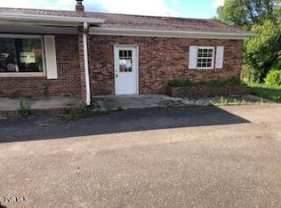 966 Coleman Ln, Galax, VA 24333
