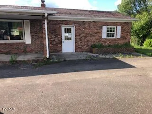 966 Coleman Ln, Galax, VA 24333