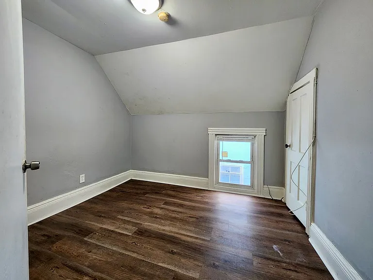 670 Garson Ave — Photo 13