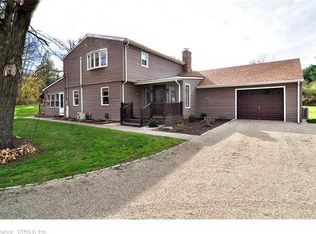 15 McVeigh Rd, Woodbury, CT 06798