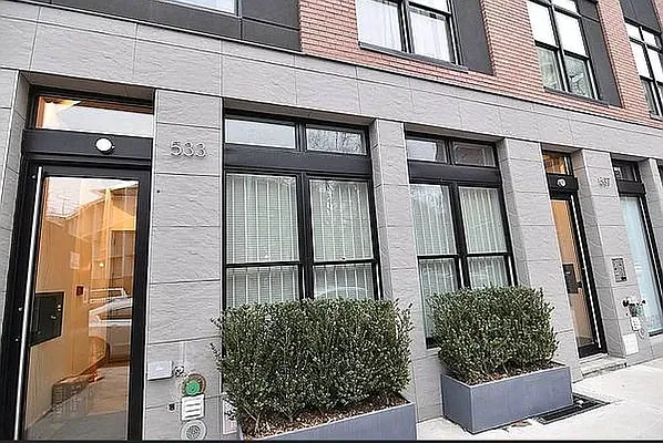 Rented by Tapiro Realty | media 15