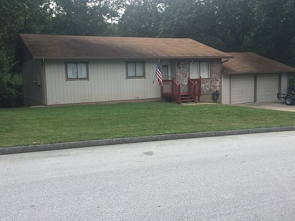 2nd image of 6826 Knollcrest Dr