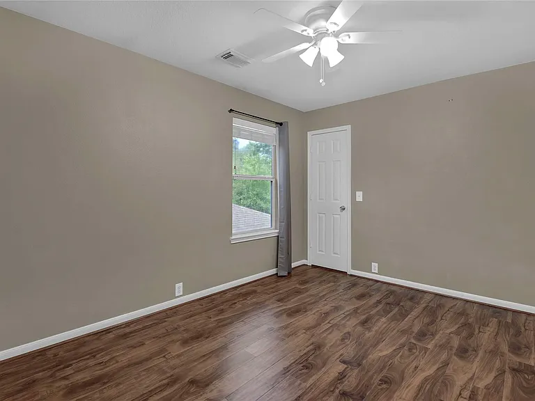 2706 Woodspring Forest Dr — Photo 29