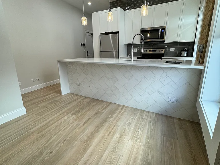 601 Green Bay Rd #201 — Photo 5
