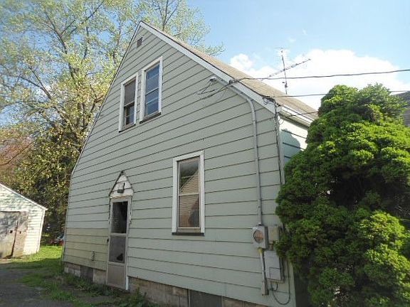 4th image of 1399 Adelaide Ave SE