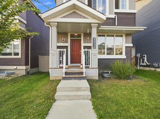 8024 Orchards Grn SW, Edmonton, AB T6X 2L5
