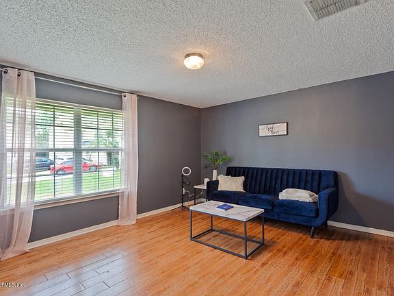 4th image of 3505 Rustlewood Ct