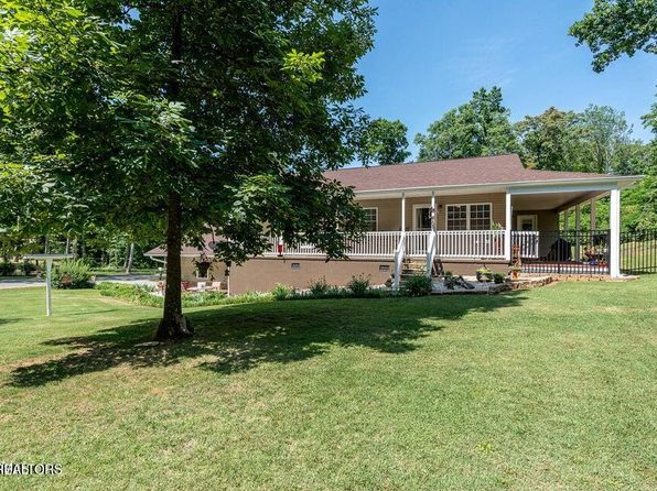 1015 Wilderness Rd, Friendsville, TN 37737