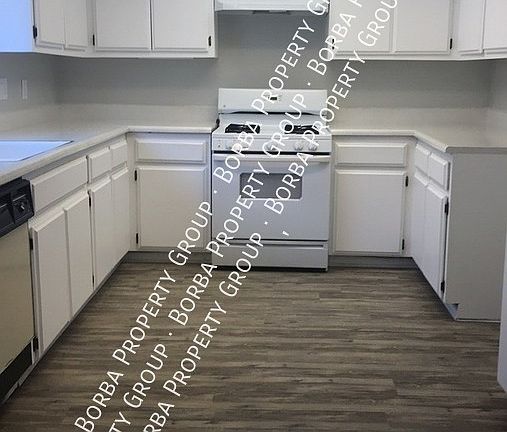 3rd image of 8547 Cedar St #101