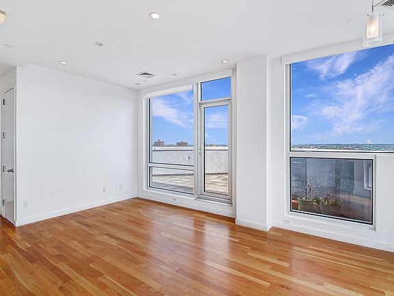 3rd image of 525 Clinton Ave Ph 1E