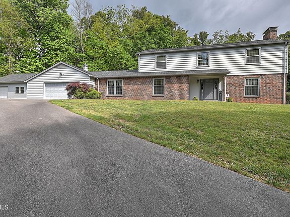 3rd image of 538 Pitt Rd