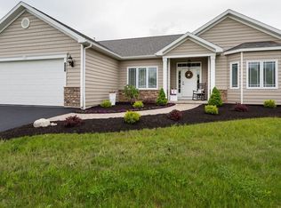 165 Edwards Falls Ln, Manlius, NY 13104