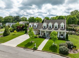 1 Celebration Ct, Johnson City, TN 37601