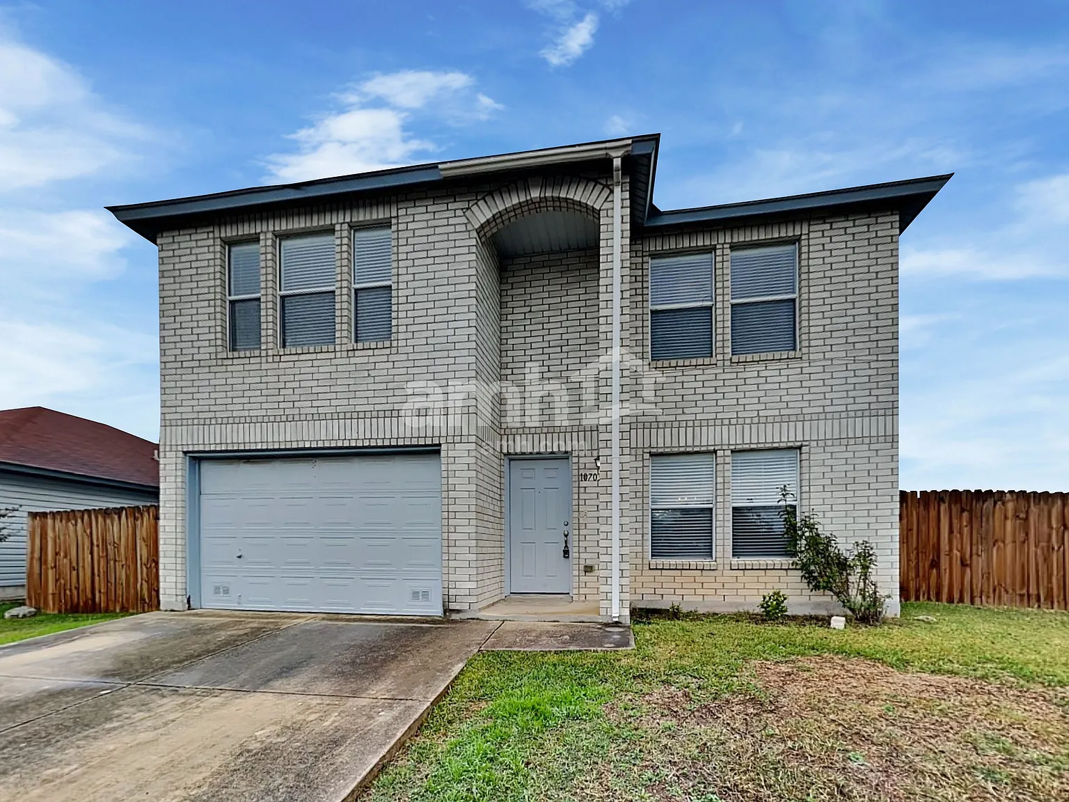 3 bed, 2.5 bath, 1582 sqft, $1,720 — Photo 1