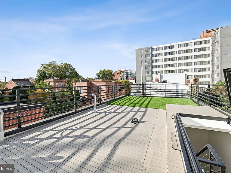 2507 I St NW — Photo 37
