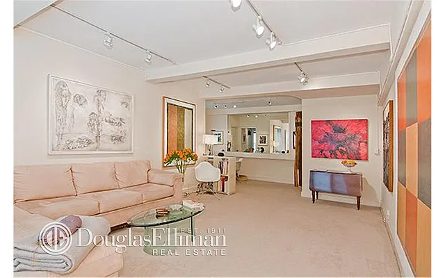 Rented by Douglas Elliman | media 20