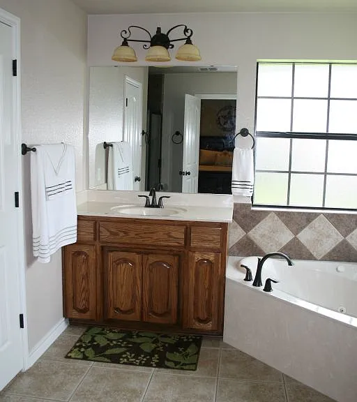 5612 Mosaic Trl — Photo 15