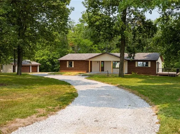 1866 N 1150th St, Mason, IL 62443