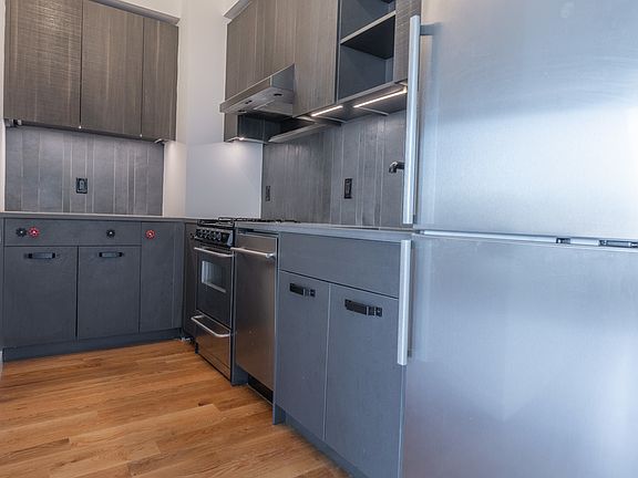 2nd image of 54 Noll St #3551