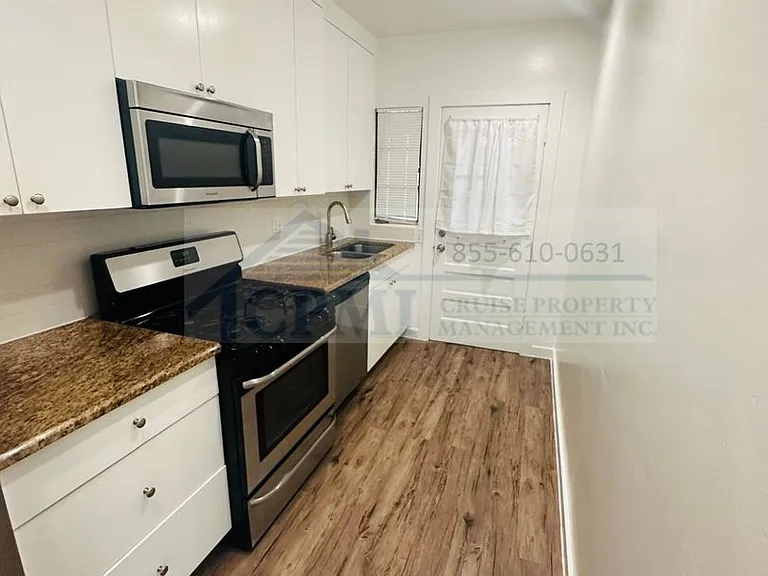 120 N Palmway — Photo 12