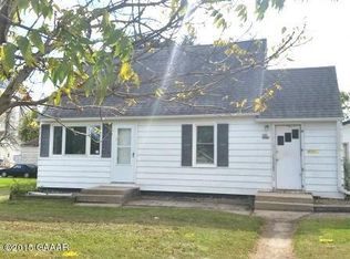 107 W 4th St, Morris, MN 56267