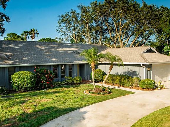 3rd image of 2009 SE Allamanda Dr