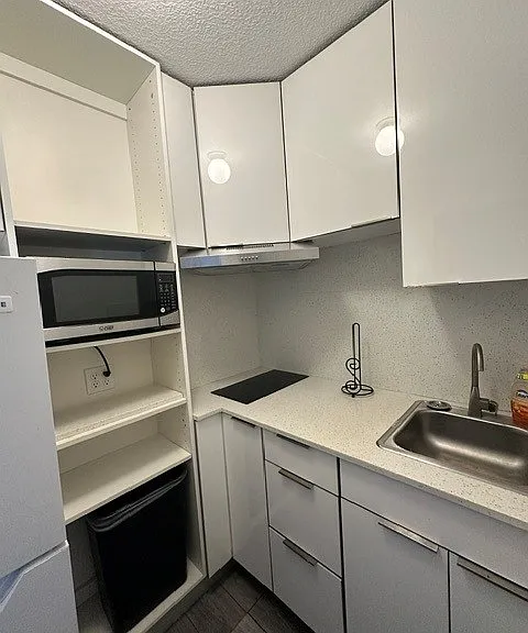 SW 51st Pl — Photo 6