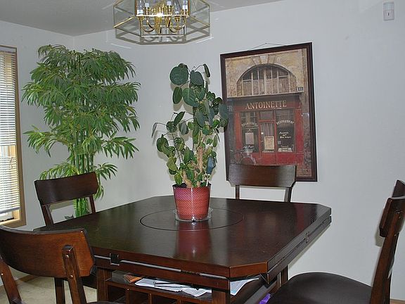 4th image of 7911 Redonda Dr