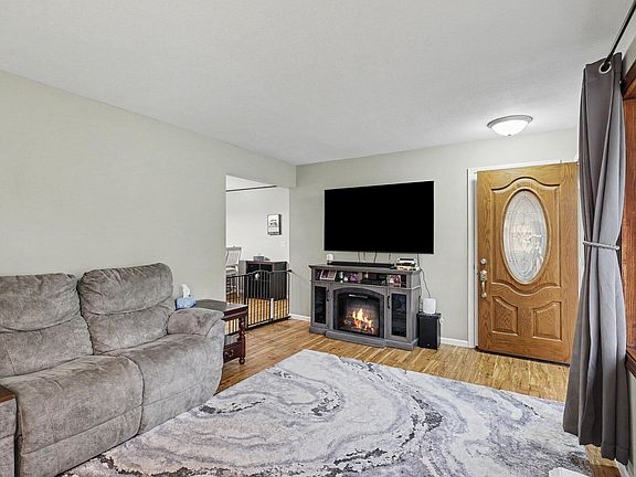 4th image of 1830 Kings Ct