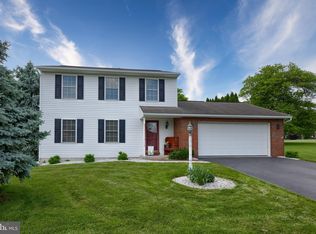 118 Queen Annes Way, Ephrata, PA 17522