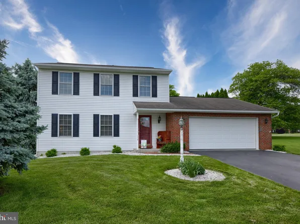 118 Queen Annes Way, Ephrata, PA 17522