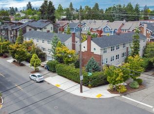 8001 Densmore Avenue N, Seattle, WA