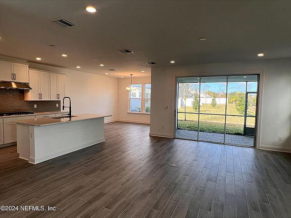 2nd image of 11453 NEWTONIAN Boulevard